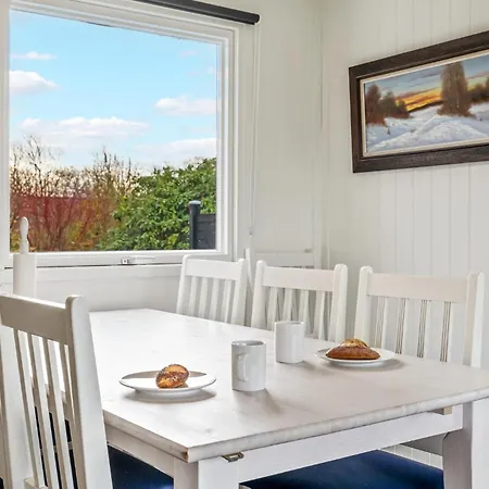 Semesterbostad 4 Bedroom Cozy In Vinderup