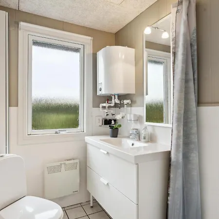 بيت للعطل 4 Bedroom Cozy In Vinderup